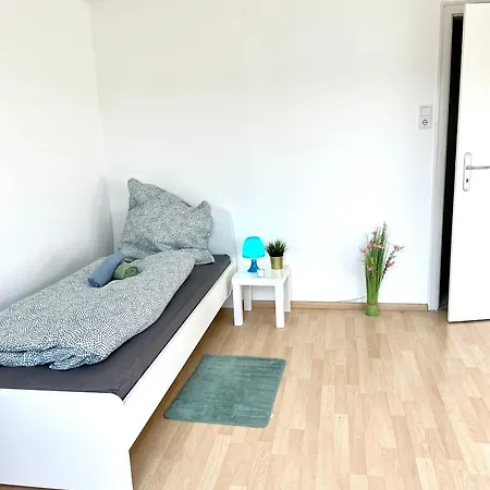 Apartmán Ferienwohnung Fuer 5 Personen, Gemuetlich Und Moebliert Stein bei Nurnberg