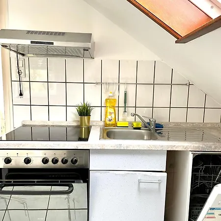 Ferienwohnung Fuer 5 Personen, Gemuetlich Und Moebliert Apartmán *